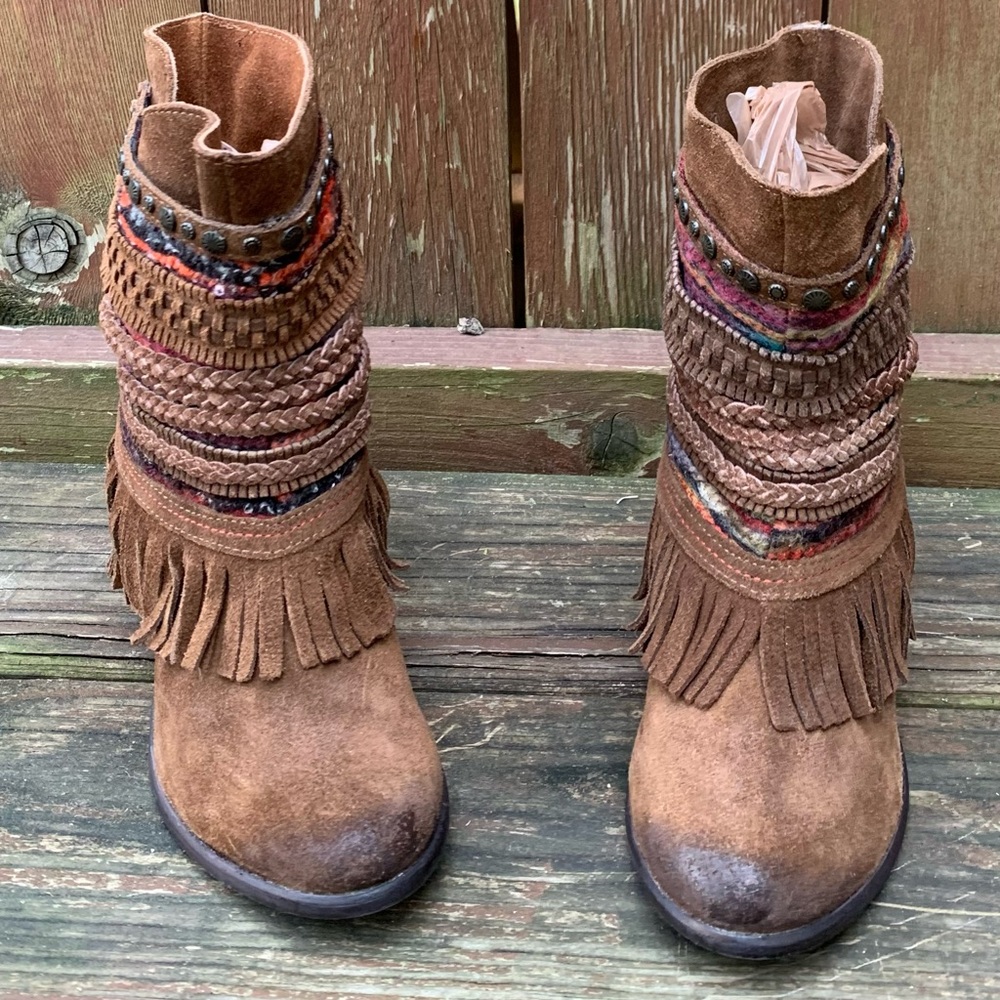 NAUGHTY MONKEY 🙊 PONCHO BOHO BOOTS